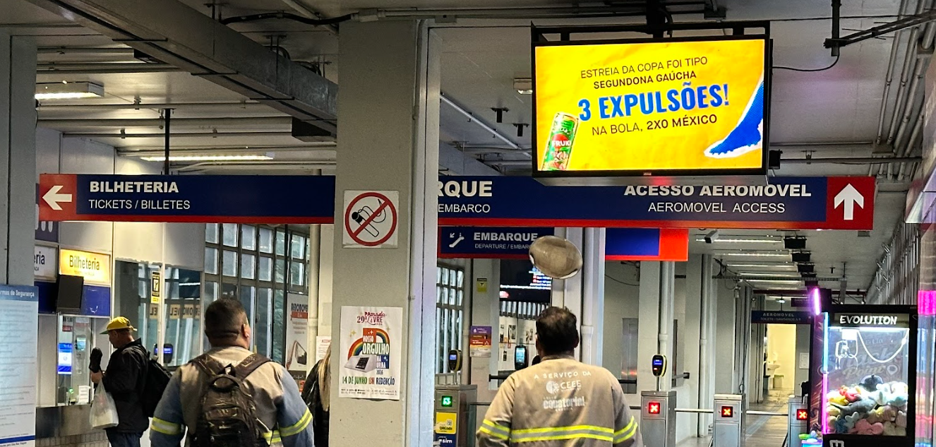 Fruki × Potter digital screen at Porto Alegre transit station