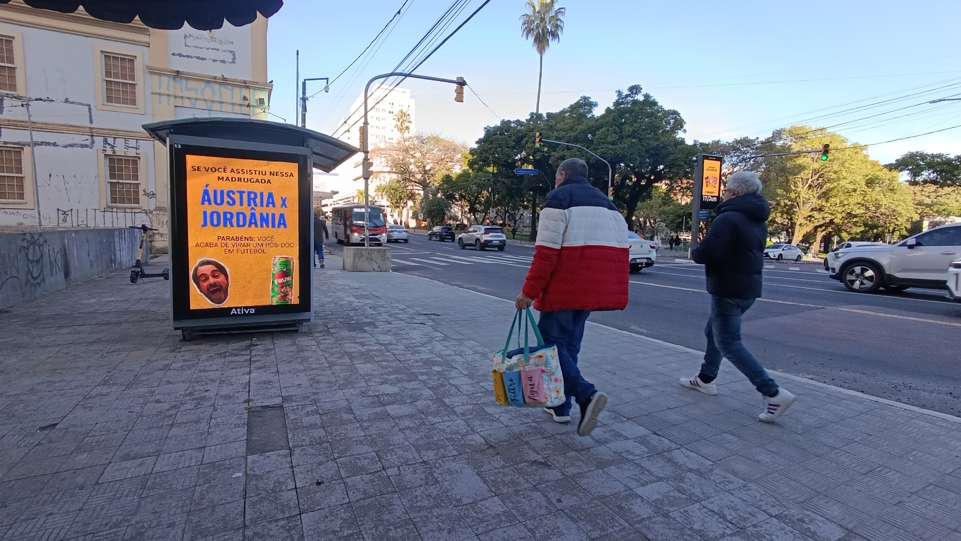 Fruki × Potter campaign on street furniture in Porto Alegre